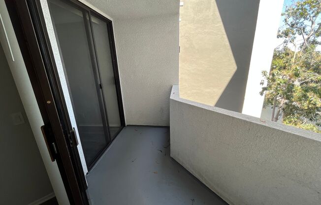 2 beds, 2 baths, 850 sqft, $2,948, Unit 313