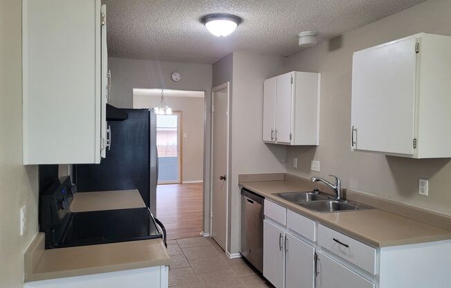 Lovely 3/2 Home Off Tezel Rd