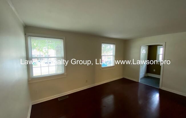 2 beds, 1 bath, $1,095