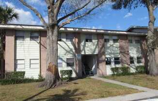 2 Bed/1 Bath condo on Las Palmas at Sand Lake Community, Orlando.