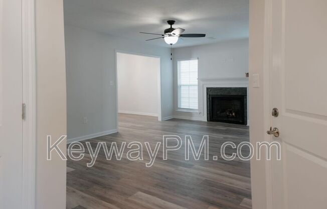 212 SARAH CRK CT