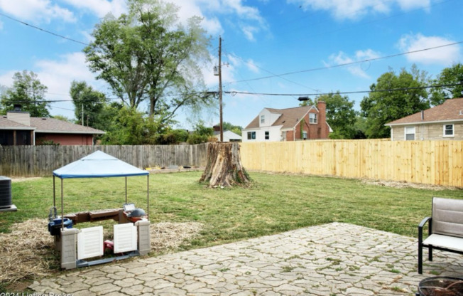 2712 SHARON WAY