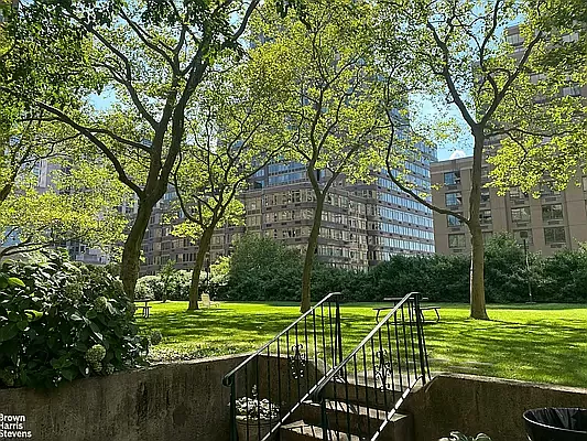 170 W END AVE
