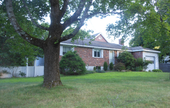14 LYMAN RD