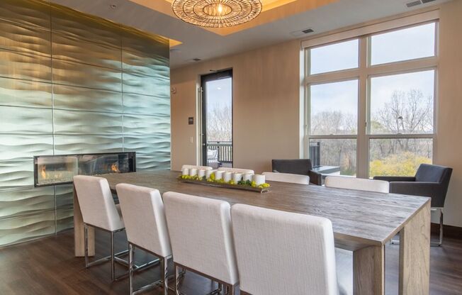 2 beds, 1 bath, 1,030 sqft, $2,495, Unit 221