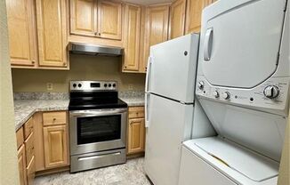 2 beds, 1 bath, $1,295