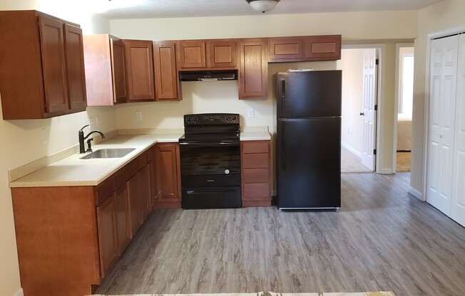 2 beds, 1 bath, 975 sqft, $925, Unit 2718 (M-040)