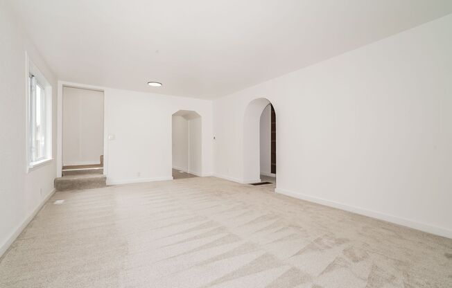 Modern Comfort Meets Burien Charm – Remodeled 4-Bed Oasis with Fenced Yard & Patio!