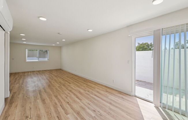2 beds, 1.5 baths, 1,215 sqft, $3,840, Unit 601