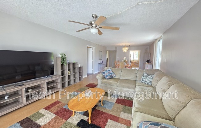 1012 PEARCE DR