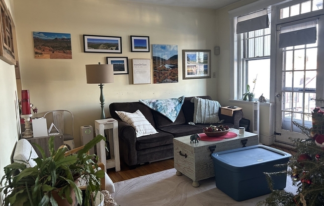 2039 Commonwealth Ave.