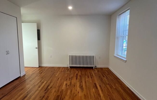 2 beds, 1 bath, $2,250, Unit #2