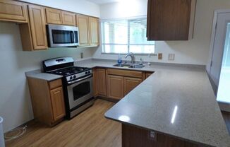 3 beds, 2 baths, $1,550