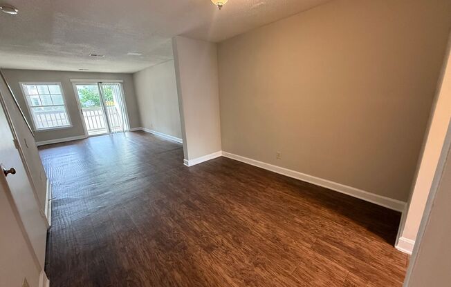Spacious 2 Bed 2 Bath Town Home near NCSU Available NOW! Perfect layout for roommates!