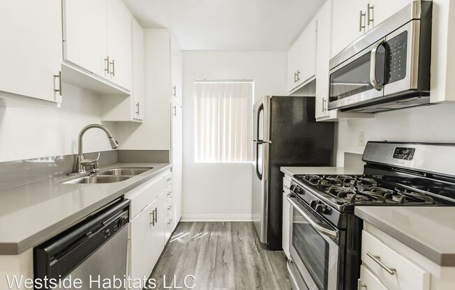 1215 N. Sweetzer- fully renovated unit in West Hollywood