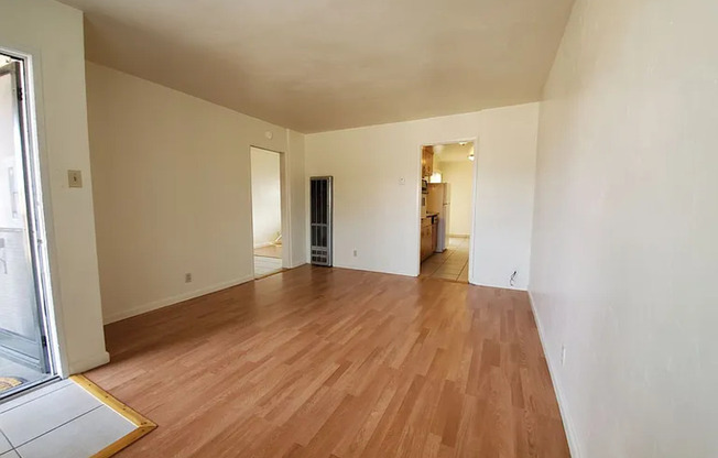 230 E San Salvador St.