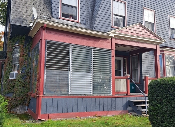 50 FRUIT ST
