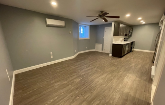 215 Washington Ln 5