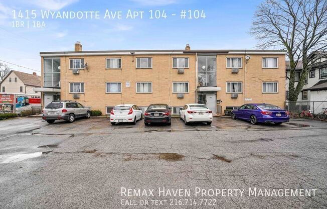 1415 Wyandotte Ave