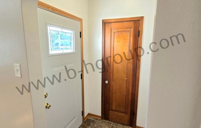 3 beds, 1 bath, $1,850