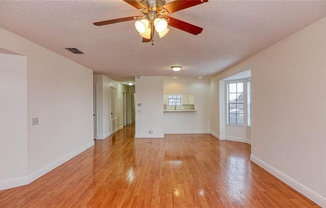 4445 CEDAR PASS DR