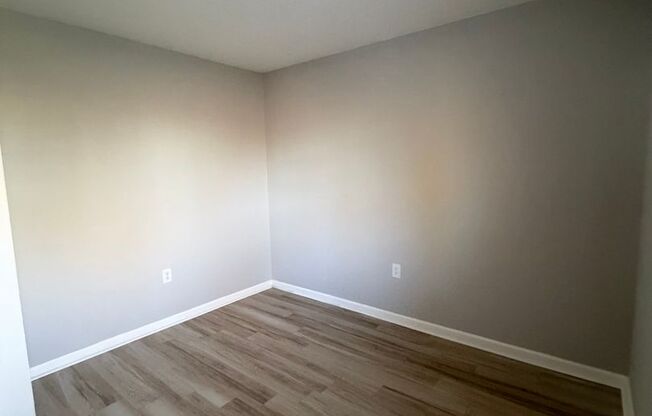 3 beds, 2 baths, 1,070 sqft, $1,495, Unit 2330F