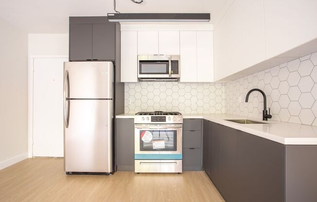 2 beds, 1 bath, 650 sqft, $2,149, Unit 101