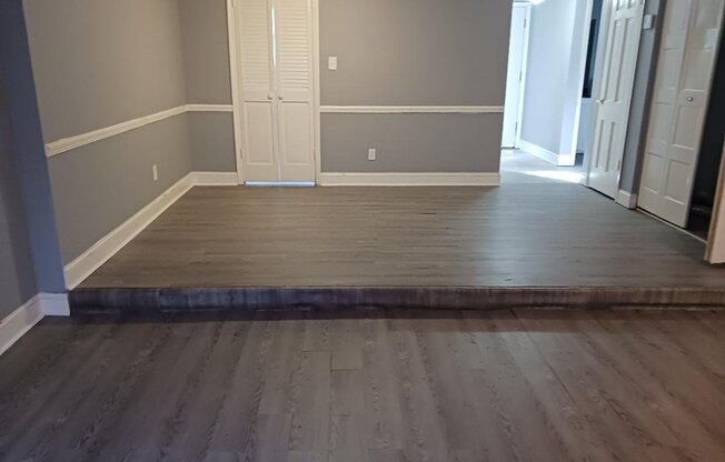 1327 WOODSTONE TER
