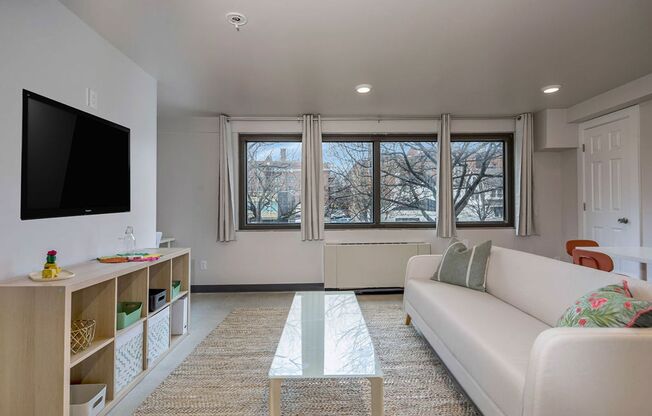 2 beds, 2 baths, 886 sqft, $1,793, Unit 604