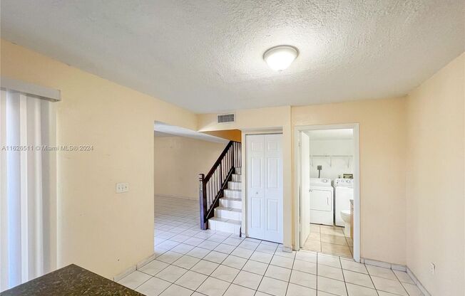 2455 W 67th Place 14-10, Hialeah, FL 33016