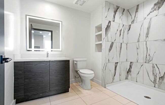 Studio, 1 bath, 470 sqft, $2,599, Unit 607