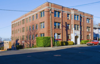 Capitola Apartments