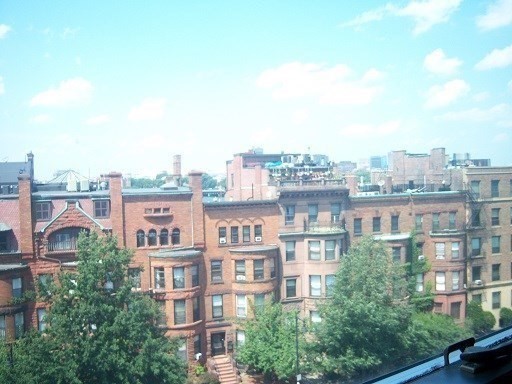 2 beds, 1 bath, 850 sqft, $3,700, Unit 605