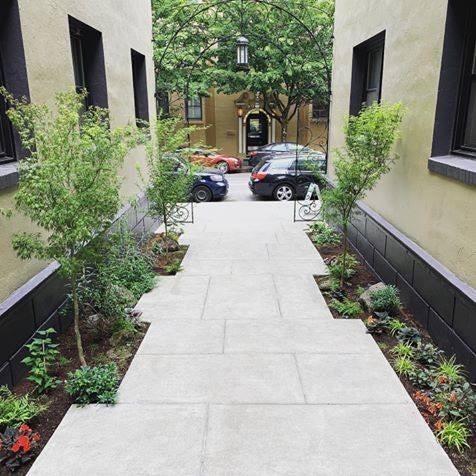 2 beds, 1 bath, 870 sqft, $2,000, Unit 202