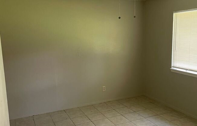 Affordable rental in a quiet neighborhood - $250 gift card at move-in