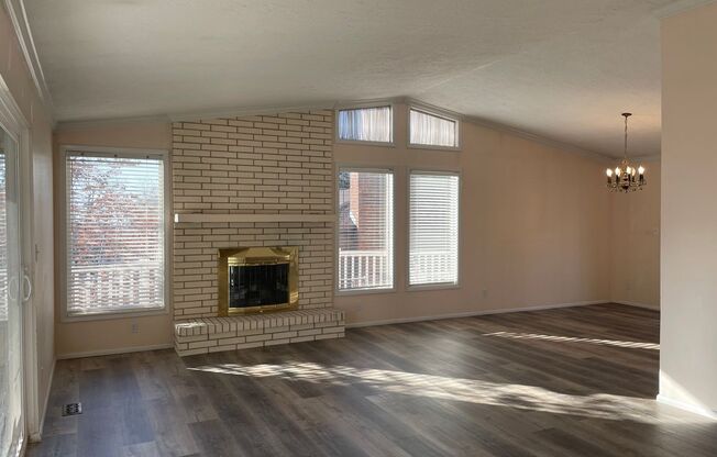 Spacious House on the Northeast Bench in Orem