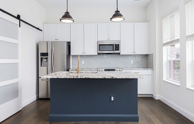 1 bed, 1 bath, 605 sqft, $1,390, Unit 405