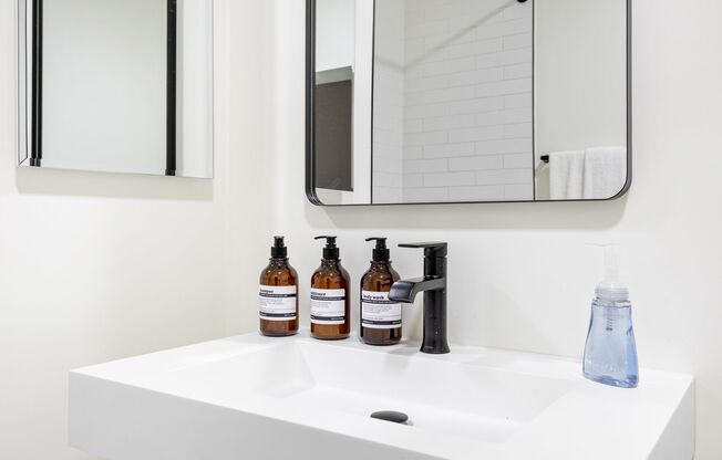 Studio, 1 bath, 540 sqft, $1,950, Unit 106