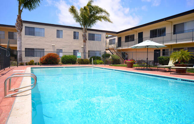 Ocean View Townhomes pool close-up view