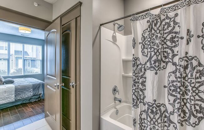 3 beds, 2 baths, 1,469 sqft, $1,995, Unit A - 1010 Unit 115 - C1469