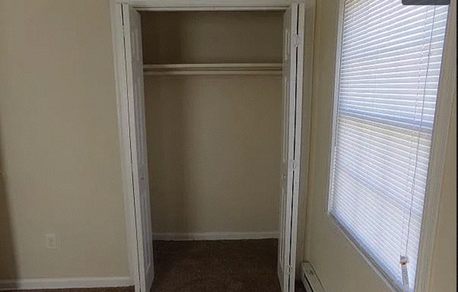 4108 N AVE