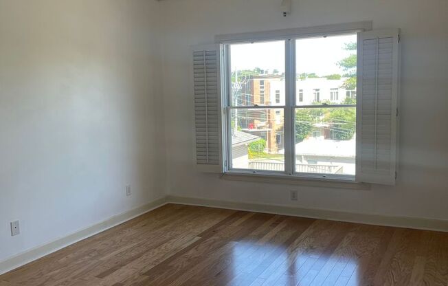 1 bed, 2 baths, 1,192 sqft, $1,795, Unit 305