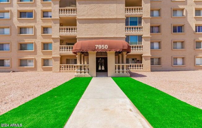 2 beds, 2 baths, $2,195, Unit # 310