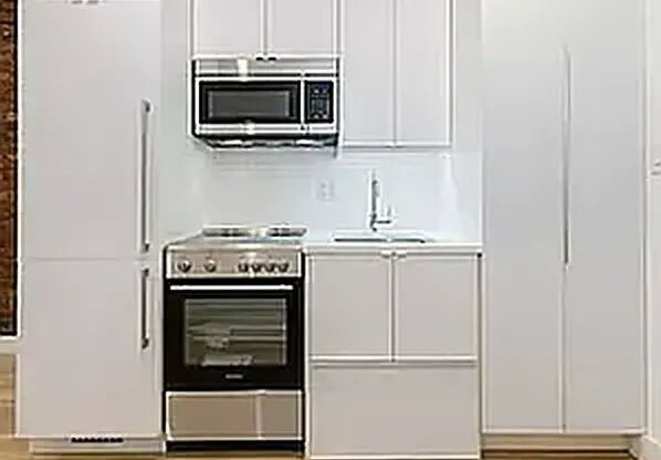 1 bed, 1 bath, $4,150, Unit 4