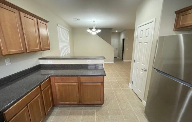 3 beds, 2.5 baths, $2,100