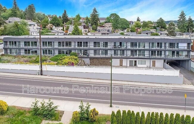1142 WHEATON WAY