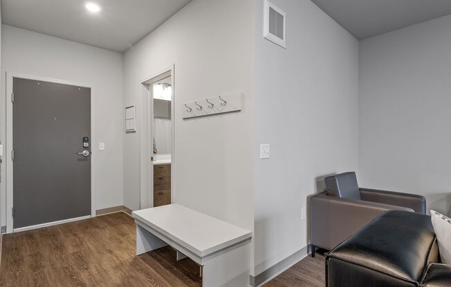 1 bed, 1 bath, 553 sqft, $1,550, Unit 303