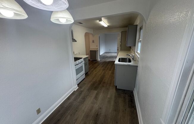 2 beds, 1 bath, $1,995