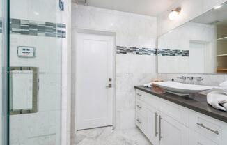 135 NW 52 ST