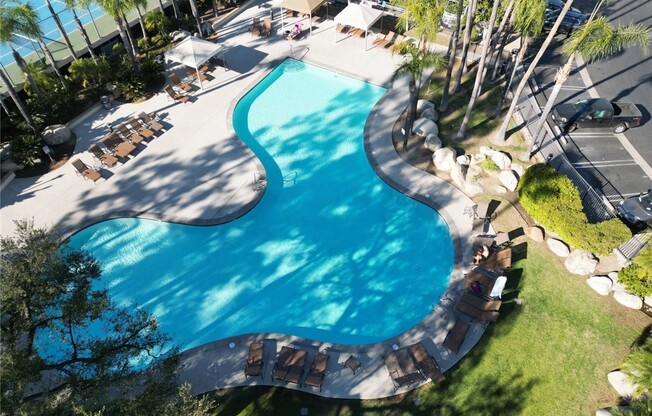 5540 Owensmouth Avenue